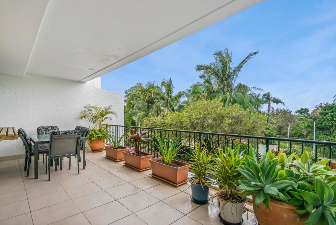 The Oasis Apartments And Treetop Houses Byron Bay Exteriör bild