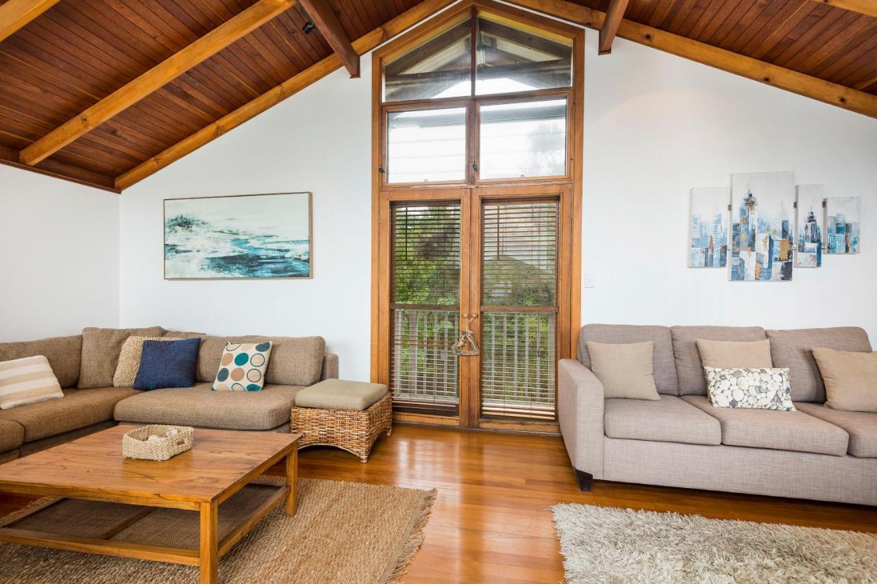 The Oasis Apartments And Treetop Houses Byron Bay Exteriör bild