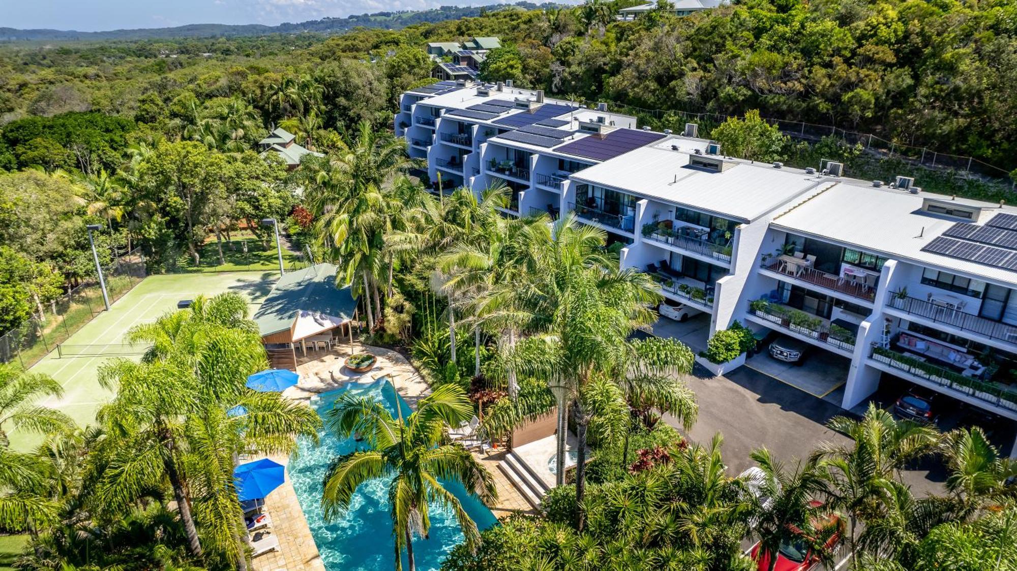The Oasis Apartments And Treetop Houses Byron Bay Exteriör bild